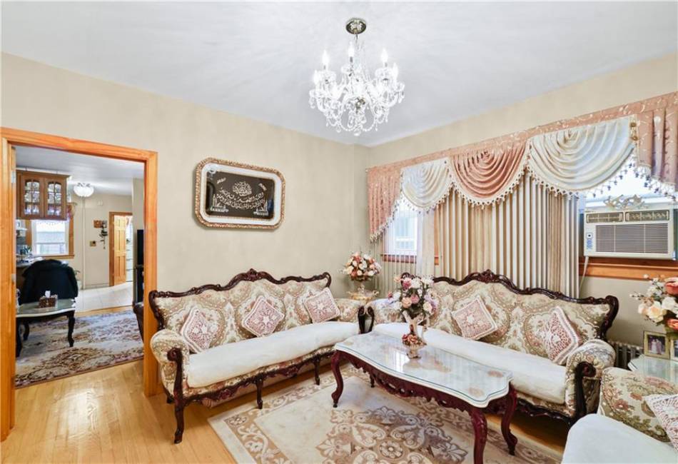 2111 70th Street, Brooklyn, New York 11204, 4 Bedrooms Bedrooms, ,Residential,For Sale,70th,490335