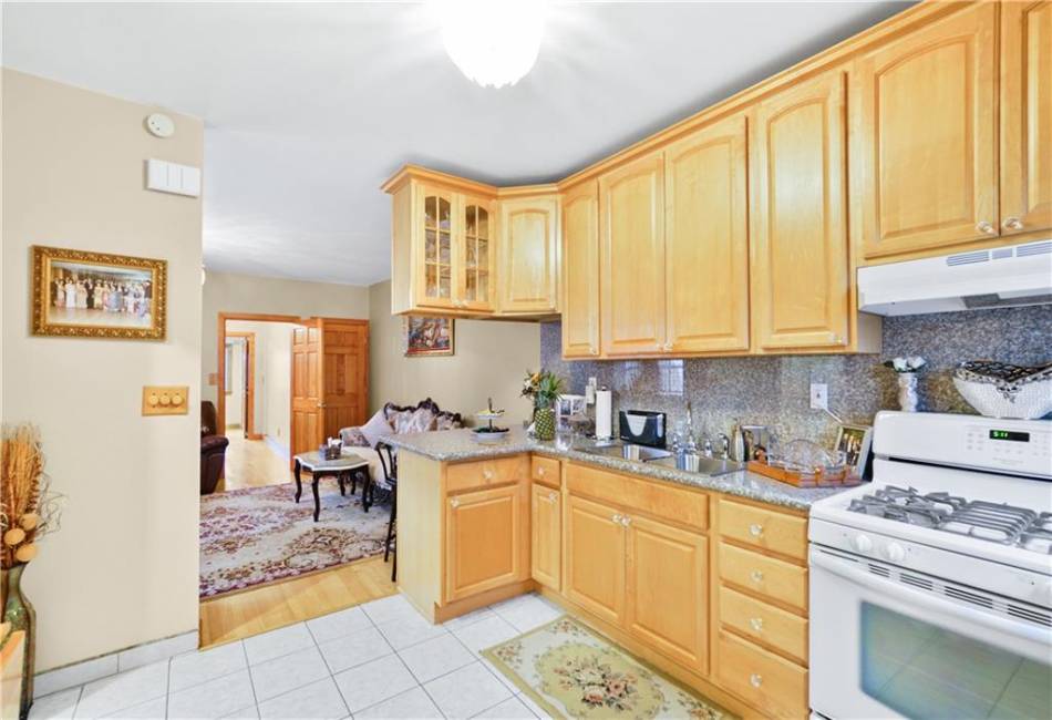 2111 70th Street, Brooklyn, New York 11204, 4 Bedrooms Bedrooms, ,Residential,For Sale,70th,490335