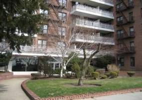 3235 Emmons Avenue, Brooklyn, New York 11235, 1 Bedroom Bedrooms, ,1 BathroomBathrooms,Residential,For Sale,Emmons,490345