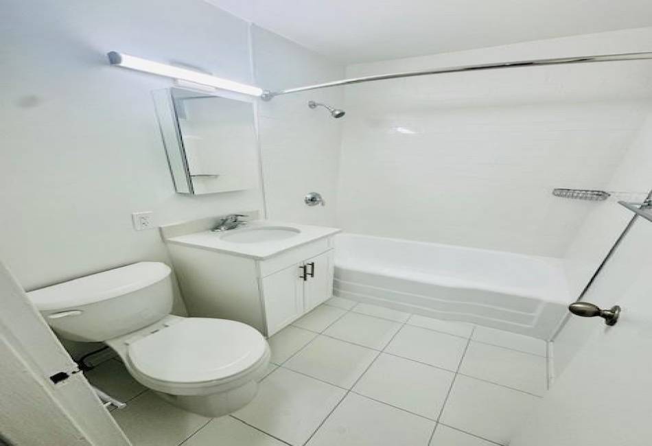 3235 Emmons Avenue, Brooklyn, New York 11235, 1 Bedroom Bedrooms, ,1 BathroomBathrooms,Residential,For Sale,Emmons,490345