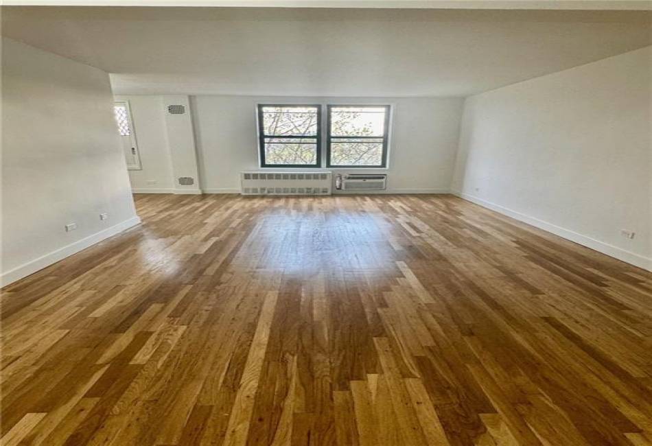2800 Coyle Street, Sheepshead Bay, New York 11235, 2 Bedrooms Bedrooms, ,1.5 BathroomsBathrooms,Residential,For Sale,Coyle,490347