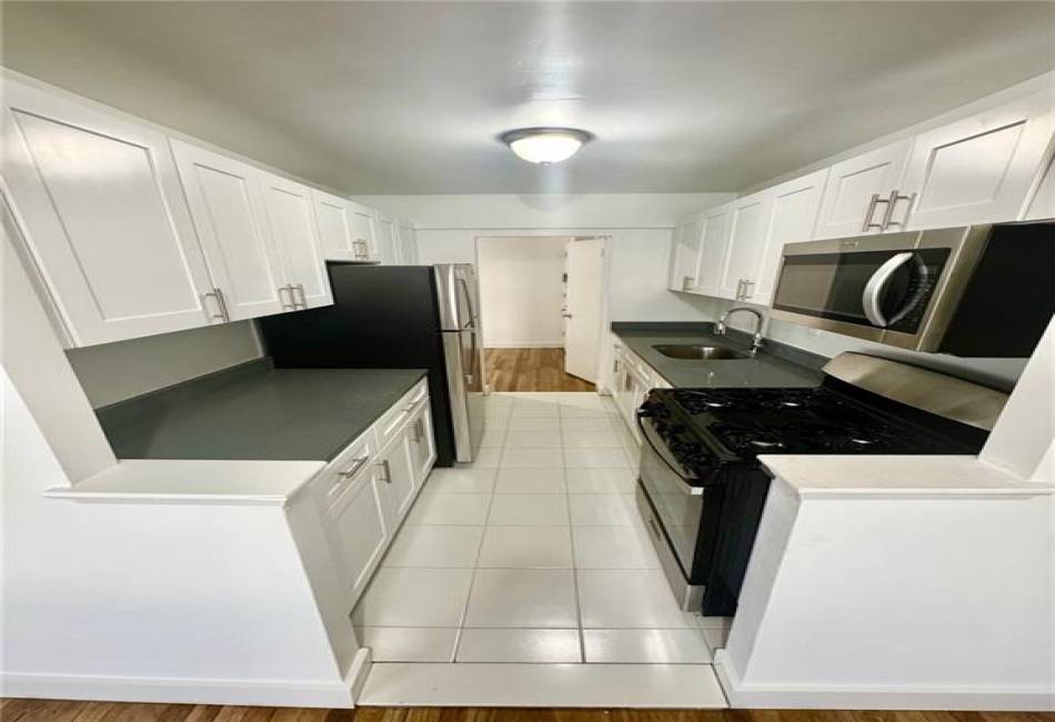 2800 Coyle Street, Sheepshead Bay, New York 11235, 2 Bedrooms Bedrooms, ,1.5 BathroomsBathrooms,Residential,For Sale,Coyle,490347