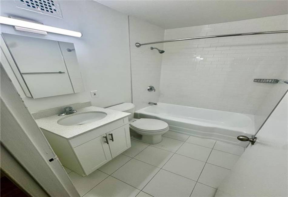2800 Coyle Street, Sheepshead Bay, New York 11235, 2 Bedrooms Bedrooms, ,1.5 BathroomsBathrooms,Residential,For Sale,Coyle,490347