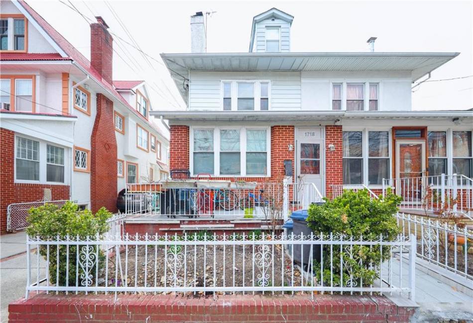 1718 11th Street, Brooklyn, New York 11223, 9 Bedrooms Bedrooms, ,3 BathroomsBathrooms,Residential,For Sale,11th,490360