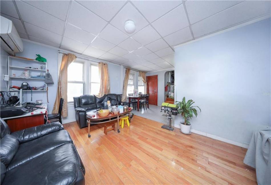 1718 11th Street, Brooklyn, New York 11223, 9 Bedrooms Bedrooms, ,3 BathroomsBathrooms,Residential,For Sale,11th,490360