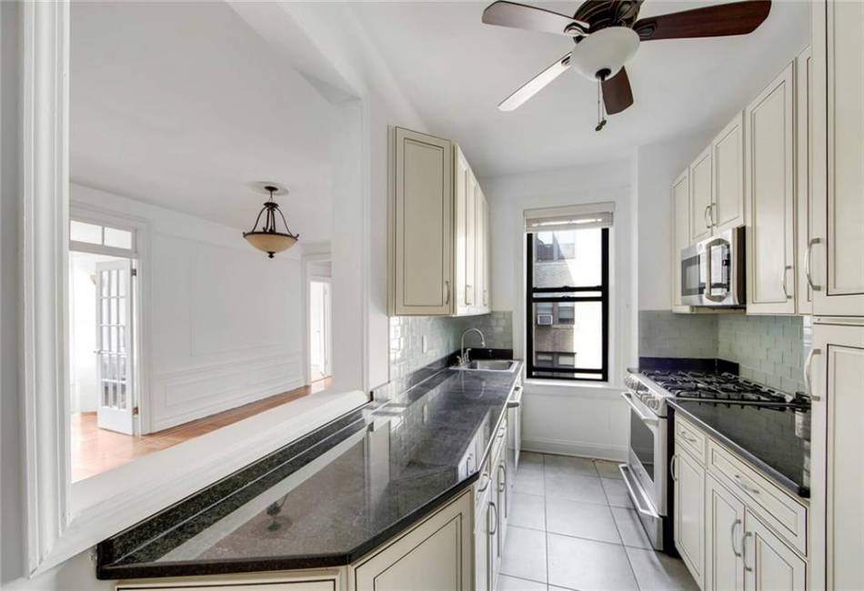 7825 4th Avenue, Brooklyn, New York 11209, 2 Bedrooms Bedrooms, ,1 BathroomBathrooms,Residential,For Sale,4th,490364