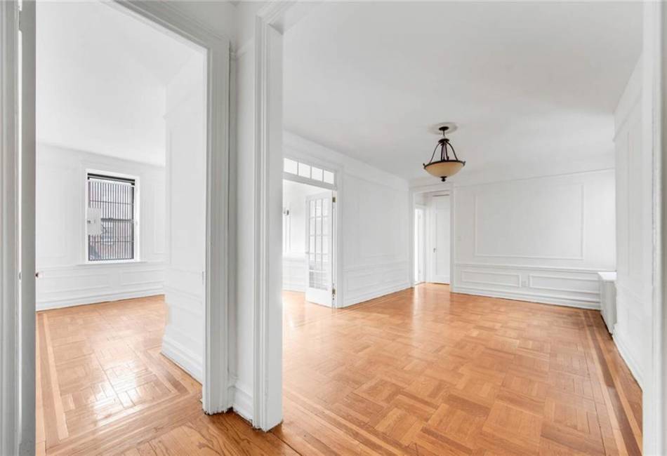 7825 4th Avenue, Brooklyn, New York 11209, 2 Bedrooms Bedrooms, ,1 BathroomBathrooms,Residential,For Sale,4th,490364