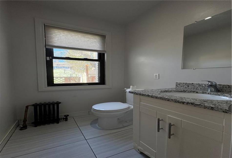 246 Dubois Avenue, Staten Island, New York 10310, 3 Bedrooms Bedrooms, ,2 BathroomsBathrooms,Residential,For Sale,Dubois,490368