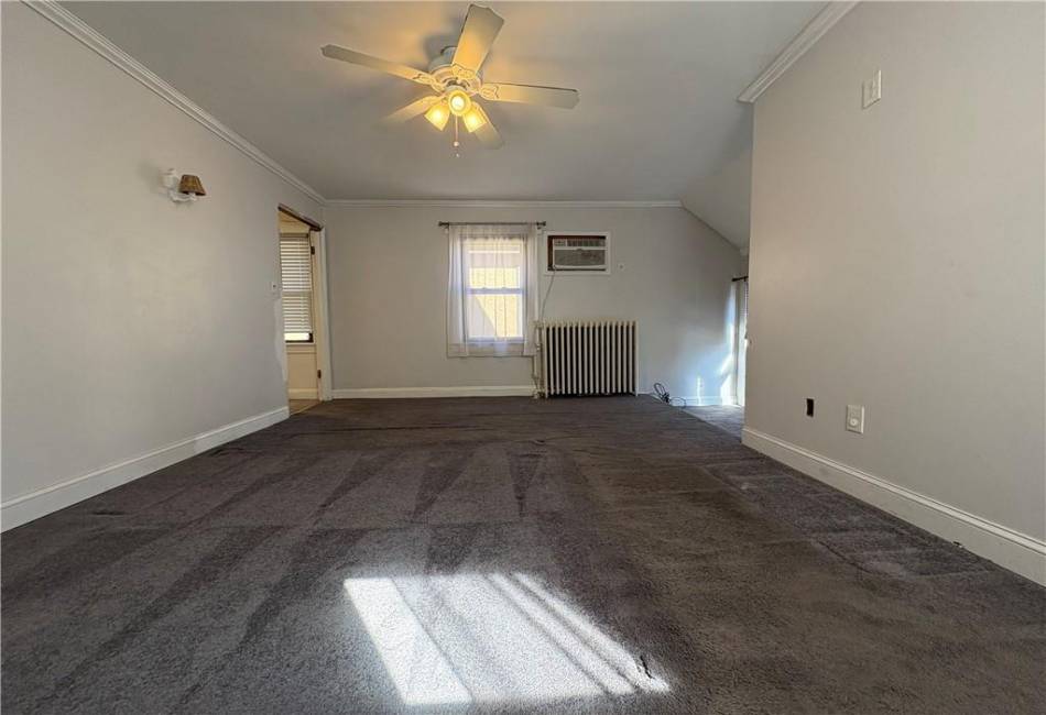 246 Dubois Avenue, Staten Island, New York 10310, 3 Bedrooms Bedrooms, ,2 BathroomsBathrooms,Residential,For Sale,Dubois,490368
