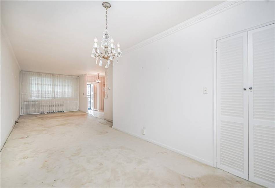 2509 29th Street, Brooklyn, New York 11235, 3 Bedrooms Bedrooms, ,3 BathroomsBathrooms,Residential,For Sale,29th,490370