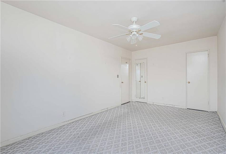 2509 29th Street, Brooklyn, New York 11235, 3 Bedrooms Bedrooms, ,3 BathroomsBathrooms,Residential,For Sale,29th,490370