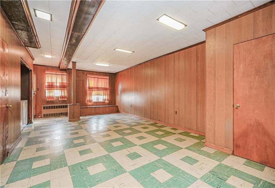 2509 29th Street, Brooklyn, New York 11235, 3 Bedrooms Bedrooms, ,3 BathroomsBathrooms,Residential,For Sale,29th,490370