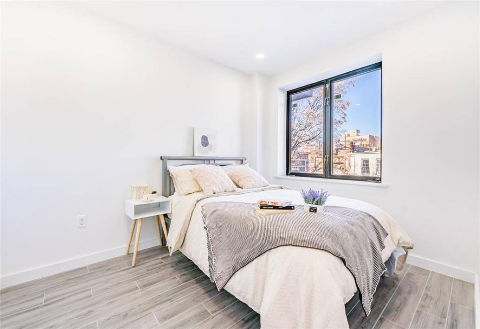 941 57th Street, Brooklyn, New York 11219, 2 Bedrooms Bedrooms, ,1 BathroomBathrooms,Residential,For Sale,57th,490379