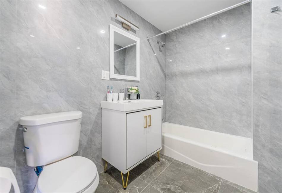 941 57th Street, Brooklyn, New York 11219, 1 Bedroom Bedrooms, ,1 BathroomBathrooms,Residential,For Sale,57th,490380