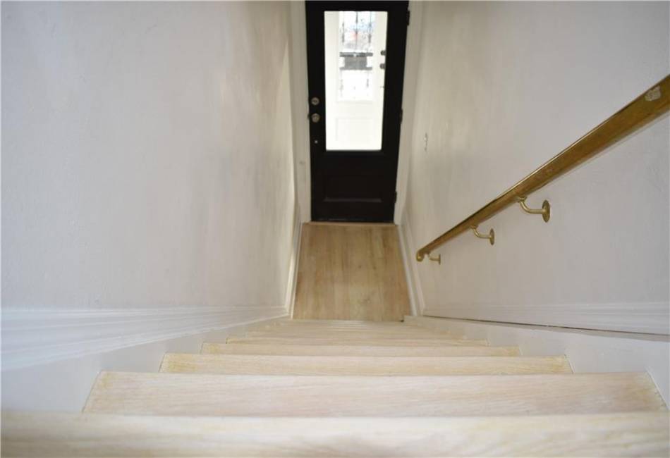 427 Fenimore Street, Brooklyn, New York 11225, 2 Bedrooms Bedrooms, ,1 BathroomBathrooms,Rental,For Sale,Fenimore,490388