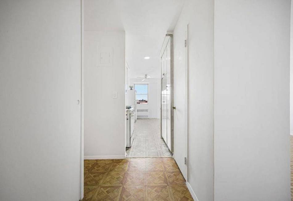 2483 16th Street, Brooklyn, New York 11214, 2 Bedrooms Bedrooms, ,1 BathroomBathrooms,Residential,For Sale,16th,490384