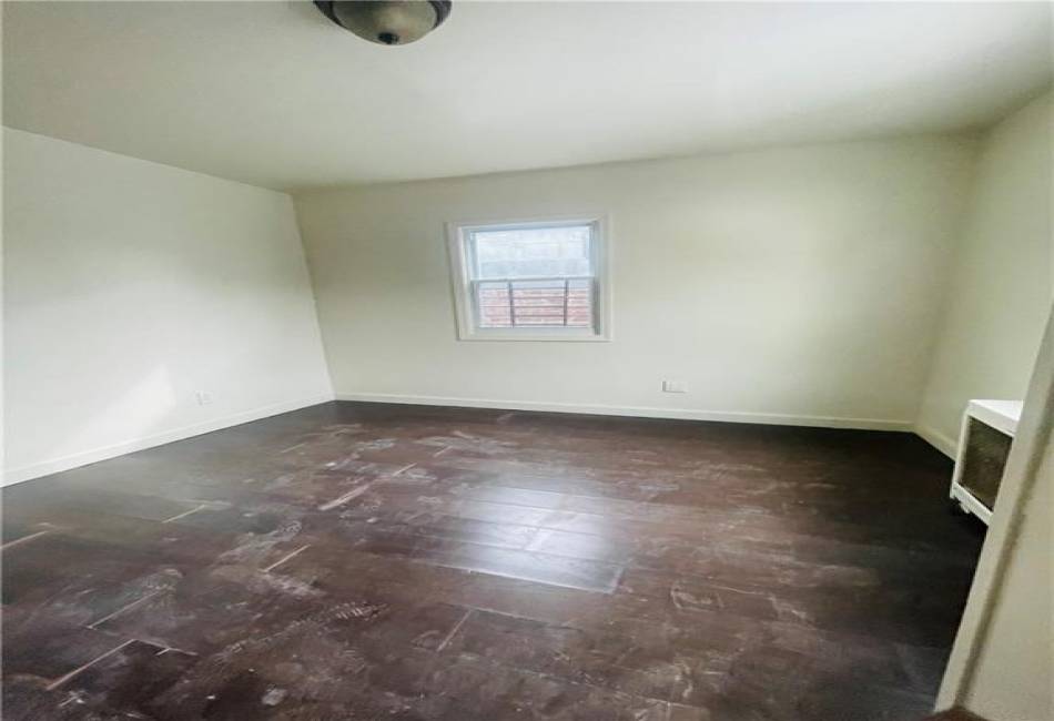 106-44 150th Street, Jamaica, New York 11435, 3 Bedrooms Bedrooms, ,1 BathroomBathrooms,Rental,For Sale,150th,490389