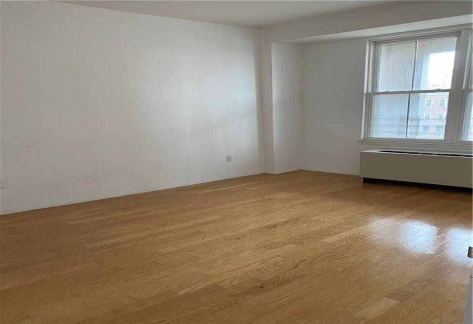 55 Oceana Drive, Brooklyn, New York 11235, 2 Bedrooms Bedrooms, ,3 BathroomsBathrooms,Residential,For Sale,Oceana,490390