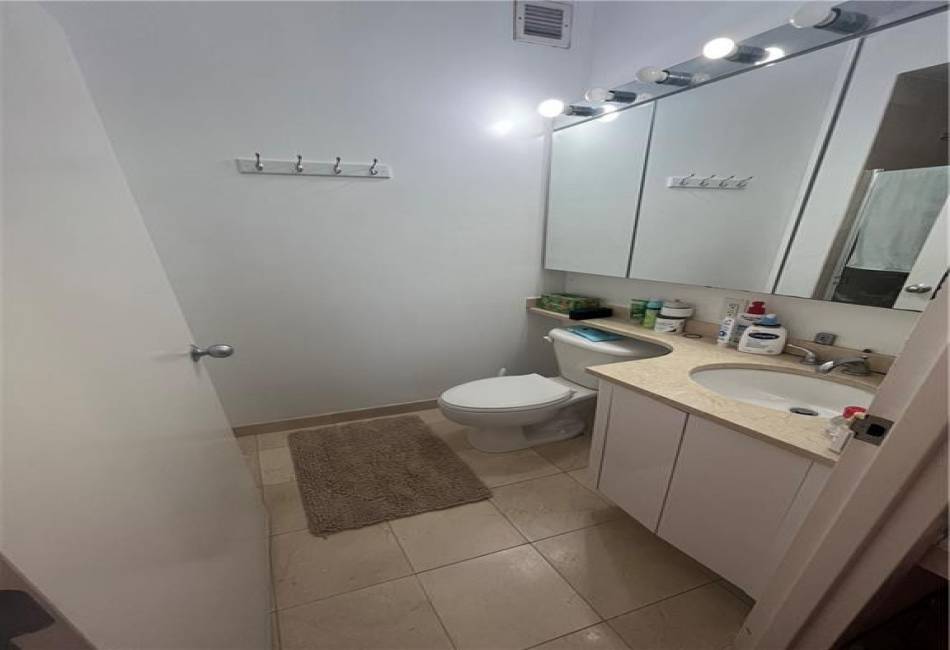 55 Oceana Drive, Brooklyn, New York 11235, 2 Bedrooms Bedrooms, ,3 BathroomsBathrooms,Residential,For Sale,Oceana,490390