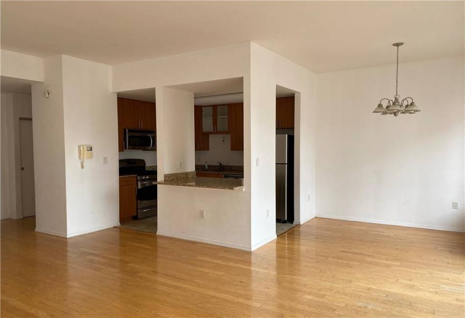 55 Oceana Drive, Brooklyn, New York 11235, 2 Bedrooms Bedrooms, ,3 BathroomsBathrooms,Residential,For Sale,Oceana,490390