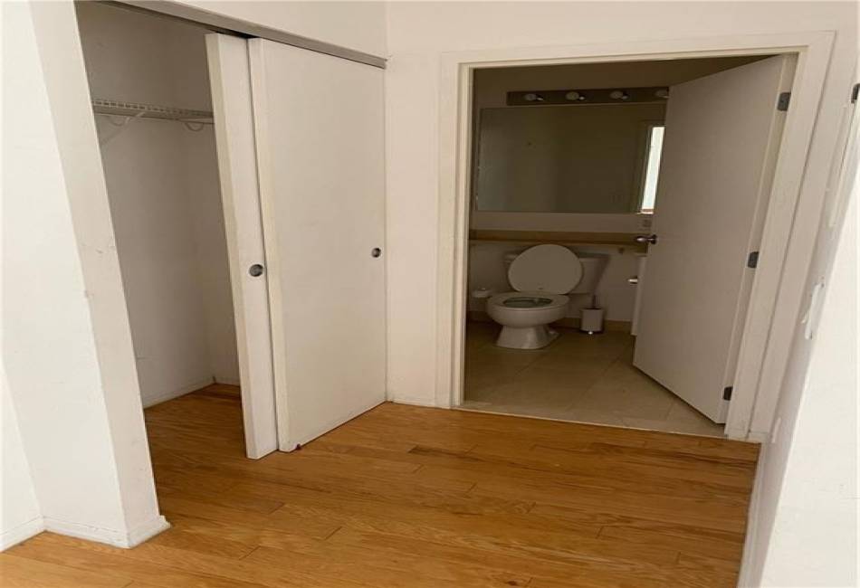 55 Oceana Drive, Brooklyn, New York 11235, 2 Bedrooms Bedrooms, ,3 BathroomsBathrooms,Residential,For Sale,Oceana,490390