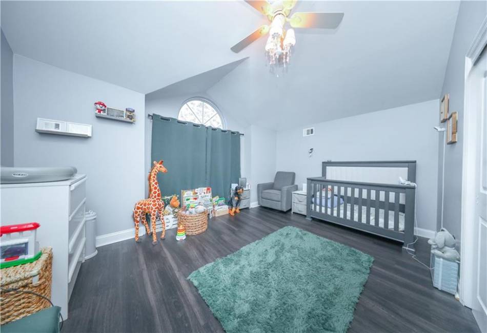 78 Darnell Lane, Staten Island, New York 10309, 4 Bedrooms Bedrooms, ,Residential,For Sale,Darnell,490391