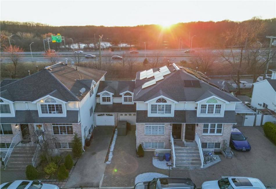 78 Darnell Lane, Staten Island, New York 10309, 4 Bedrooms Bedrooms, ,Residential,For Sale,Darnell,490391