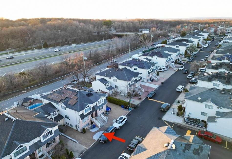 78 Darnell Lane, Staten Island, New York 10309, 4 Bedrooms Bedrooms, ,Residential,For Sale,Darnell,490391