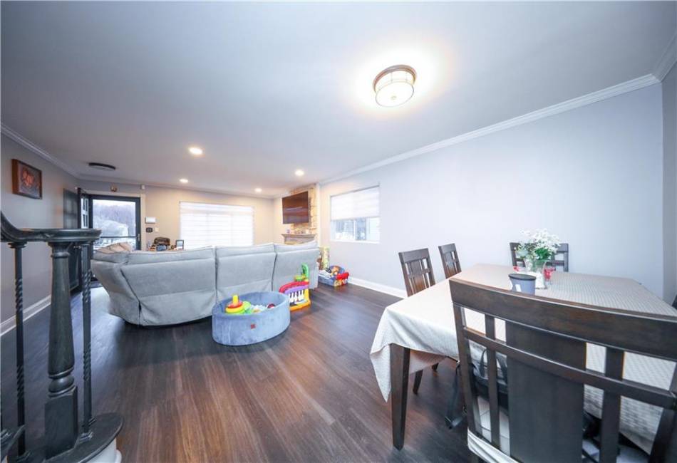 78 Darnell Lane, Staten Island, New York 10309, 4 Bedrooms Bedrooms, ,Residential,For Sale,Darnell,490391
