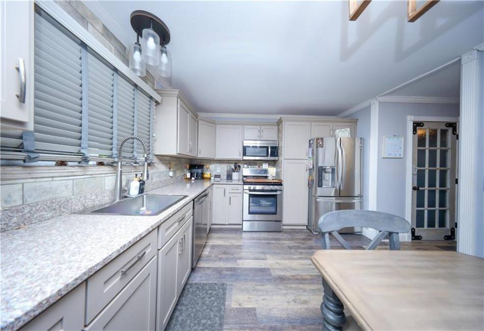 78 Darnell Lane, Staten Island, New York 10309, 4 Bedrooms Bedrooms, ,Residential,For Sale,Darnell,490391