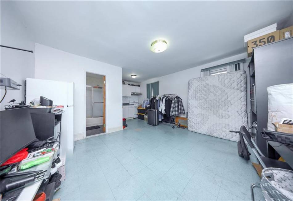159 Avenue V, Brooklyn, New York 11223, 4 Bedrooms Bedrooms, ,3 BathroomsBathrooms,Residential,For Sale,Avenue V,490398