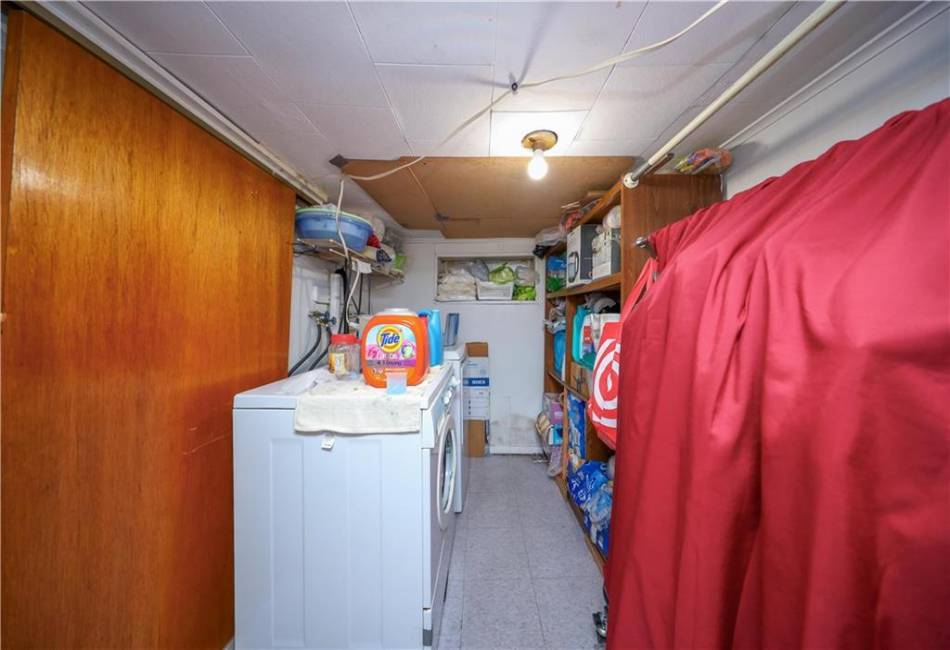 159 Avenue V, Brooklyn, New York 11223, 4 Bedrooms Bedrooms, ,3 BathroomsBathrooms,Residential,For Sale,Avenue V,490398