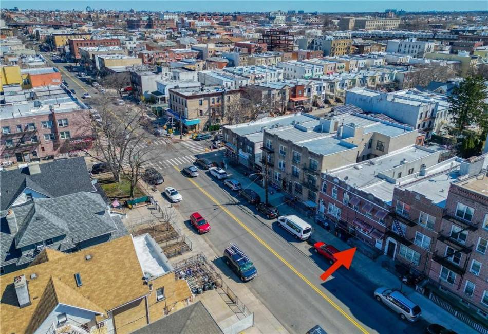 6915 14th Avenue, Brooklyn, New York 11228, 5 Bedrooms Bedrooms, ,5 BathroomsBathrooms,Residential,For Sale,14th,490400
