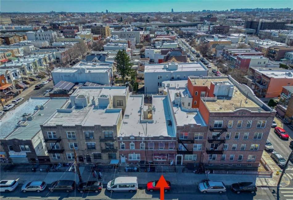 6915 14th Avenue, Brooklyn, New York 11228, 5 Bedrooms Bedrooms, ,5 BathroomsBathrooms,Residential,For Sale,14th,490400