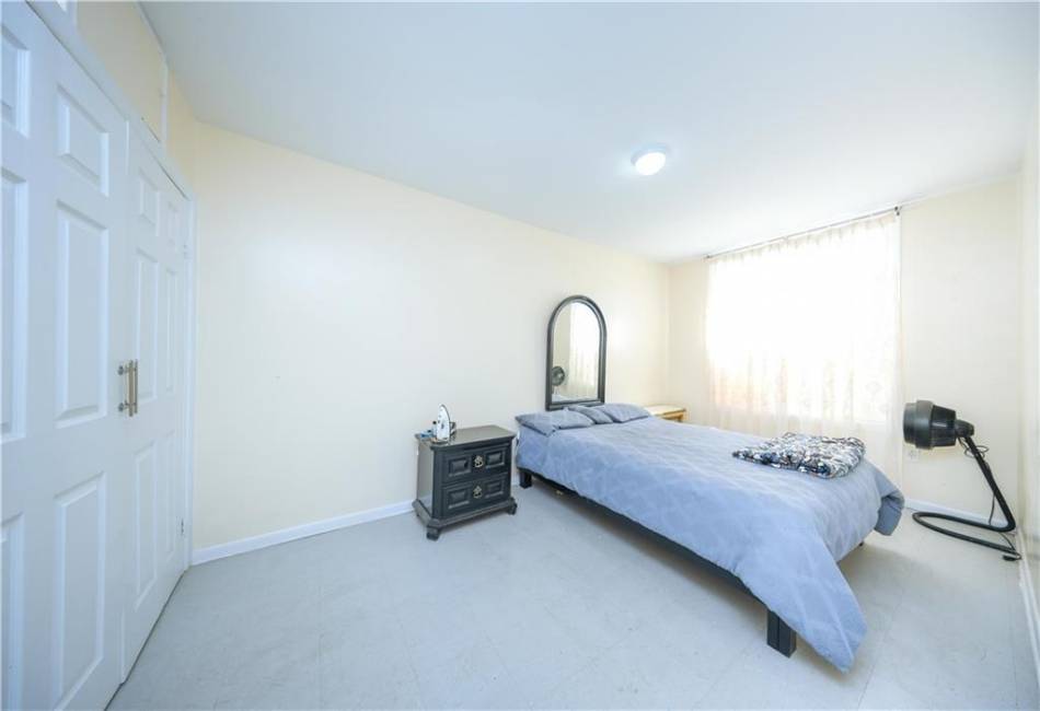 6915 14th Avenue, Brooklyn, New York 11228, 5 Bedrooms Bedrooms, ,5 BathroomsBathrooms,Residential,For Sale,14th,490400