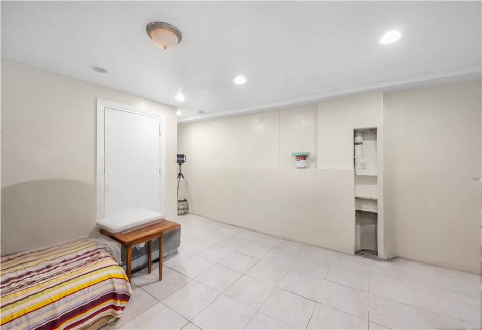 1496 95th Street, Brooklyn, New York 11236, 5 Bedrooms Bedrooms, ,5 BathroomsBathrooms,Residential,For Sale,95th,490242