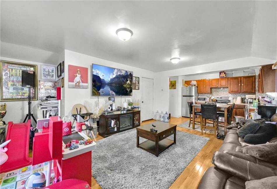1496 95th Street, Brooklyn, New York 11236, 5 Bedrooms Bedrooms, ,5 BathroomsBathrooms,Residential,For Sale,95th,490242