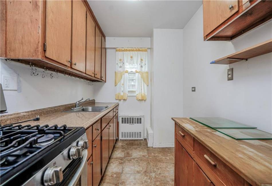 2928 5th Street, Brooklyn, New York 11224, 2 Bedrooms Bedrooms, ,1 BathroomBathrooms,Residential,For Sale,5th,490272