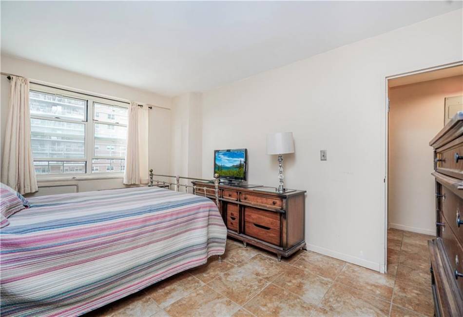 2928 5th Street, Brooklyn, New York 11224, 2 Bedrooms Bedrooms, ,1 BathroomBathrooms,Residential,For Sale,5th,490272
