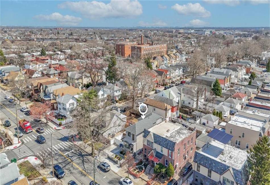 3816 Avenue R, Brooklyn, New York 11234, 4 Bedrooms Bedrooms, ,4 BathroomsBathrooms,Residential,For Sale,Avenue R,490294