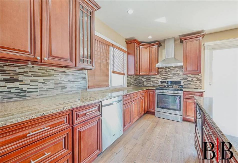 3816 Avenue R, Brooklyn, New York 11234, 4 Bedrooms Bedrooms, ,4 BathroomsBathrooms,Residential,For Sale,Avenue R,490294