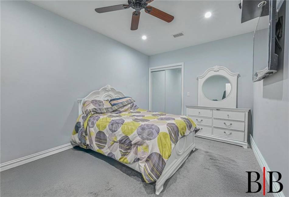 3816 Avenue R, Brooklyn, New York 11234, 4 Bedrooms Bedrooms, ,4 BathroomsBathrooms,Residential,For Sale,Avenue R,490294