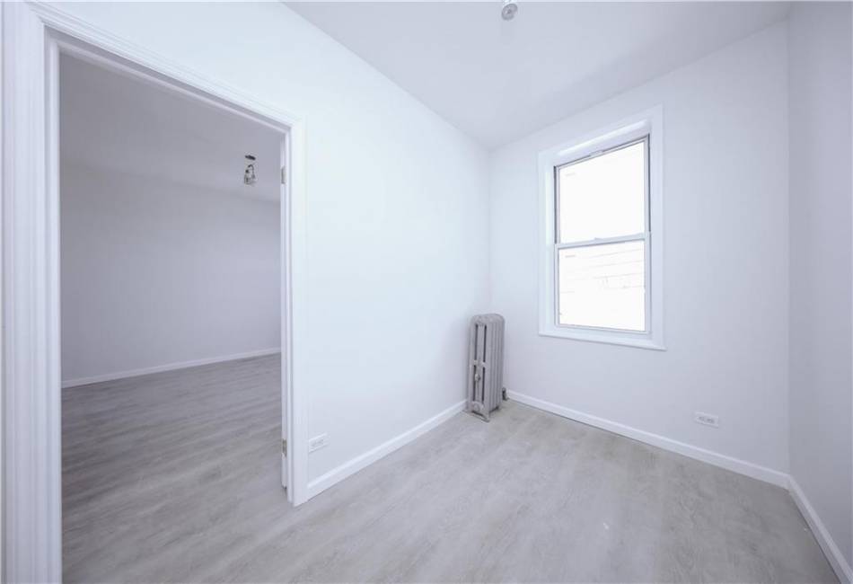 1372 Rockaway Parkway, Brooklyn, New York 11236, ,Mixed Use,For Sale,Rockaway,490404