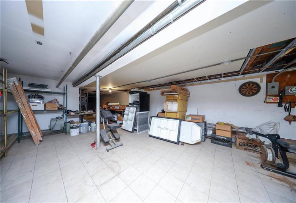 1372 Rockaway Parkway, Brooklyn, New York 11236, ,Mixed Use,For Sale,Rockaway,490404