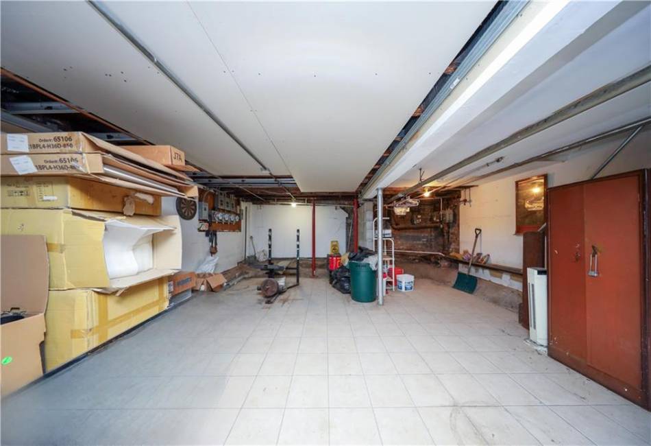 1372 Rockaway Parkway, Brooklyn, New York 11236, ,Mixed Use,For Sale,Rockaway,490404