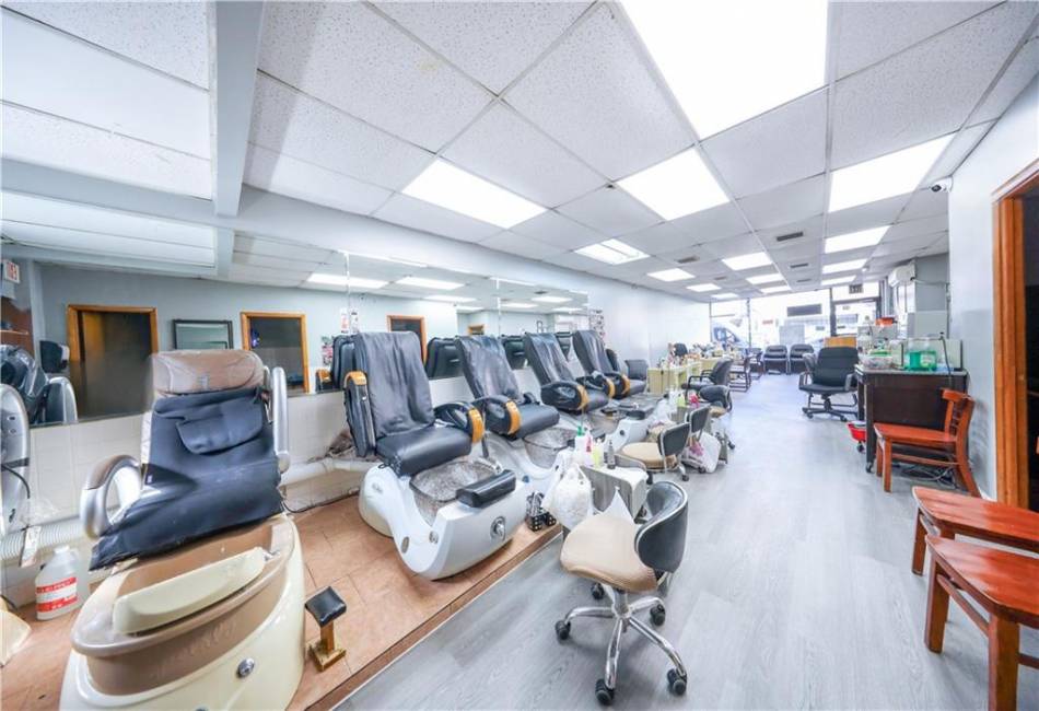 1372 Rockaway Parkway, Brooklyn, New York 11236, ,Mixed Use,For Sale,Rockaway,490404