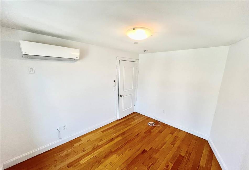 6538 Austin Street, Rego Park, New York 11374, 2 Bedrooms Bedrooms, ,2 BathroomsBathrooms,Residential,For Sale,Austin,490418