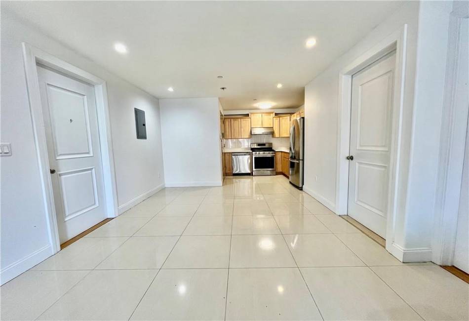 6538 Austin Street, Rego Park, New York 11374, 2 Bedrooms Bedrooms, ,2 BathroomsBathrooms,Residential,For Sale,Austin,490418