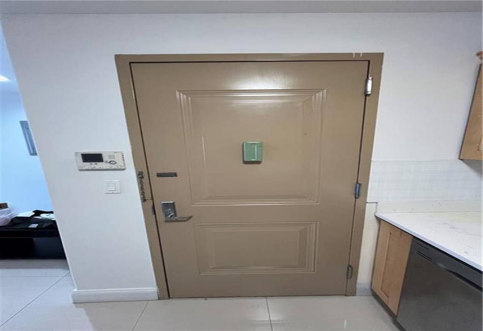 6538 Austin Street, Rego Park, New York 11374, 2 Bedrooms Bedrooms, ,2 BathroomsBathrooms,Residential,For Sale,Austin,490418