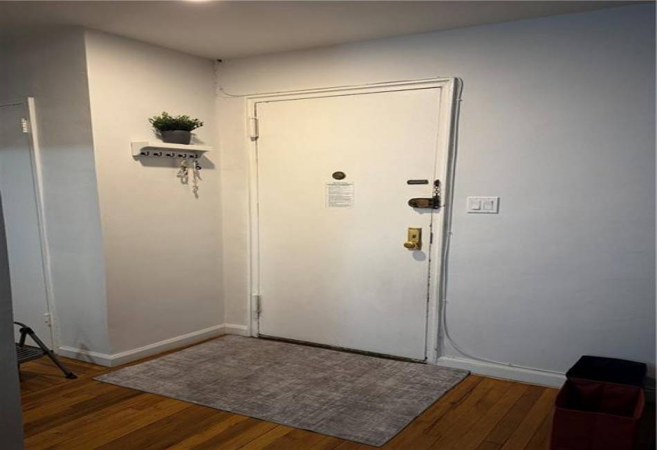 2665 Homecrest Avenue, Brooklyn, New York 11235, 1 Bedroom Bedrooms, ,1 BathroomBathrooms,Residential,For Sale,Homecrest,489864
